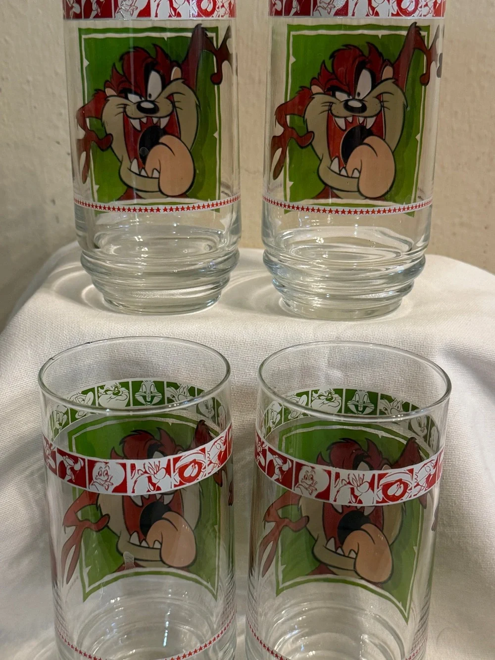 1999 Warner Bros. Taz Cartoon Drinking Glasses